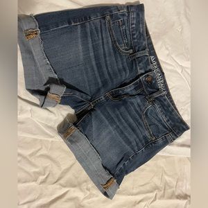 AMERICAN EAGLE SUPER STRETCH MIDI SHORTS SIZE 2